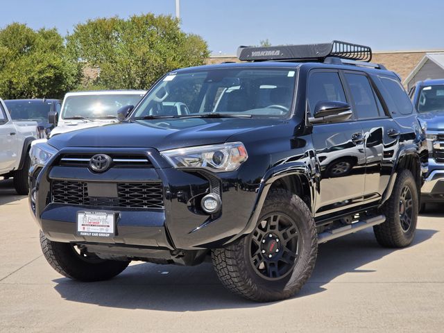 Midnight Black Metallic 2022 Toyota 4Runner SUV / Crossover Four-Wheel Drive 5-Speed Automatic