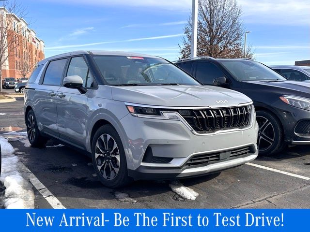 2024 Kia Carnival EX FWD