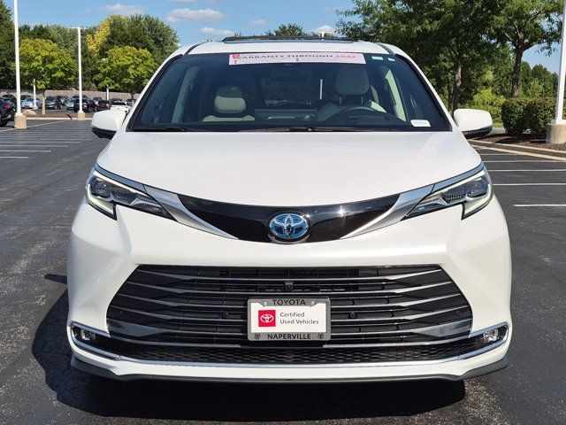 Used 2025 Toyota Sienna Van