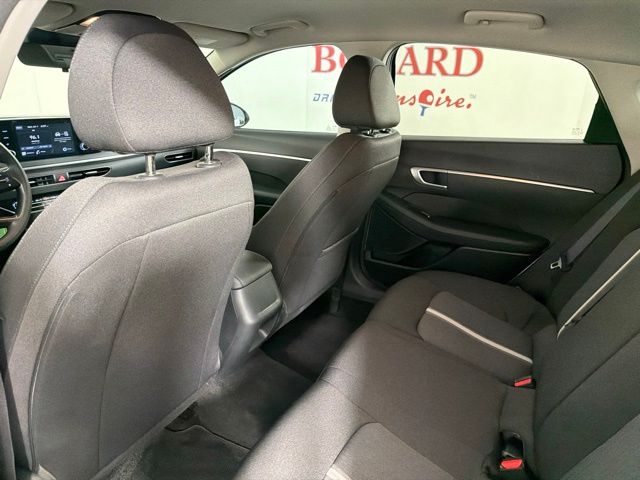 2022 Quartz White Hyundai Sonata SE FWD Sedan
