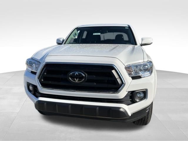 2023 Toyota Tacoma TRD Off-Road 2