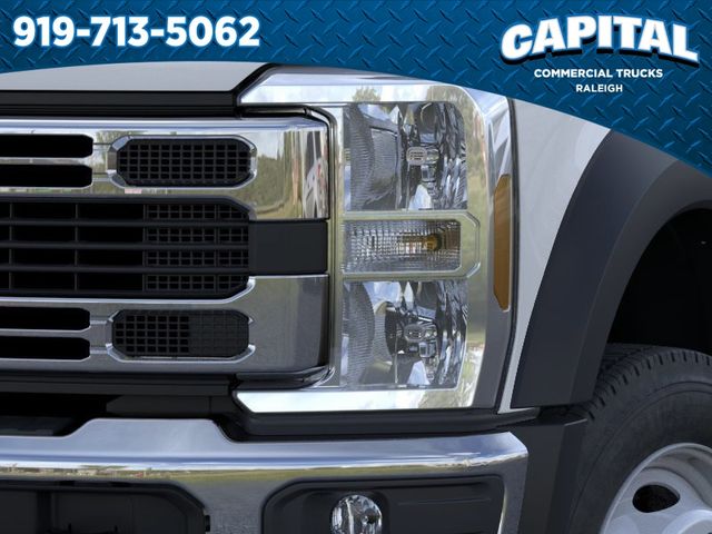 New 2026 Oxford White Ford F-450® XL image 18