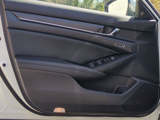 Used 2021 Honda Accord Hybrid Touring 4D Sedan