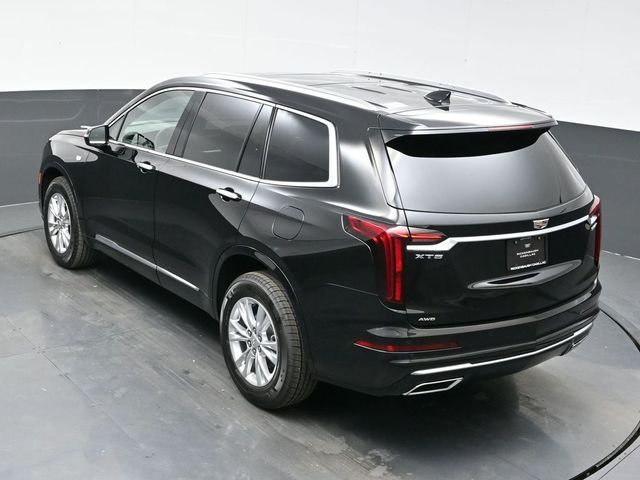 2025 Cadillac XT6 Luxury photo