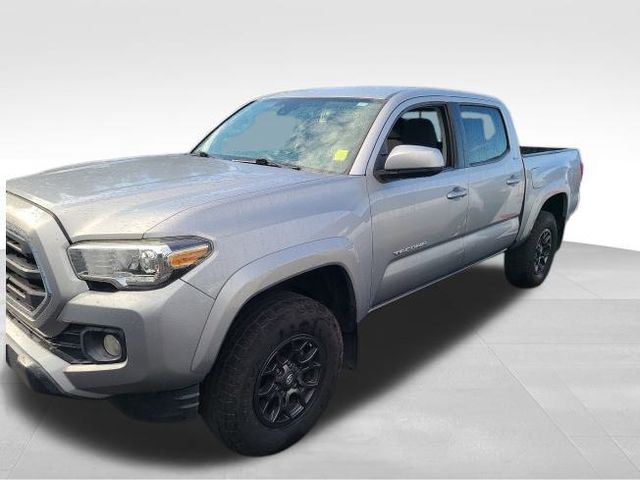 2018 Toyota Tacoma SR5 15