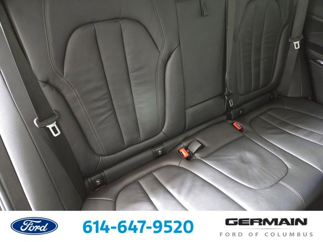 Certified Used 2019 Gray BMW xDrive40i image 22