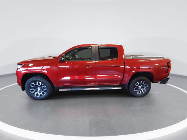 Used 2023 Red Chevrolet Z71 image 2