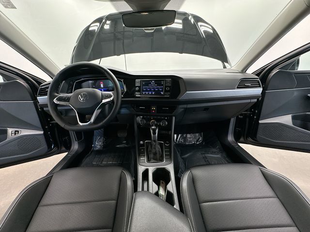 2024 Volkswagen Jetta 1.5T SE  at Sutliff Volkswagen