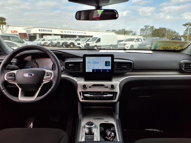 2024 Ford Explorer XLT photo
