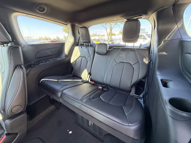 2026 Chrysler Pacifica Select Red at River Oaks CDJR