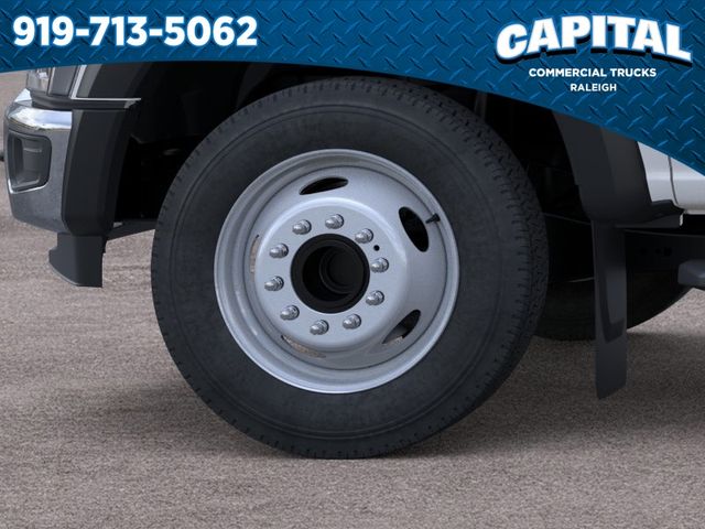 New 2026 White Ford 16FT BOX/LIFTGATE image 21