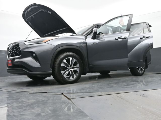 2021 Toyota Highlander Hybrid XLE 48