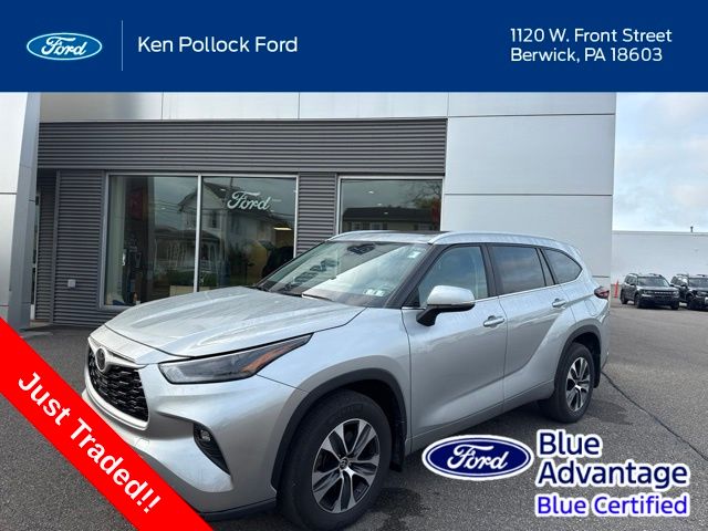 Celestial Silver Metallic 2024 Toyota Highlander SUV / Crossover All-Wheel Drive 8-Speed Automatic