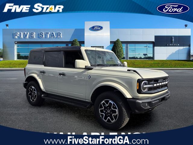 2026 Ford Bronco Outer Banks