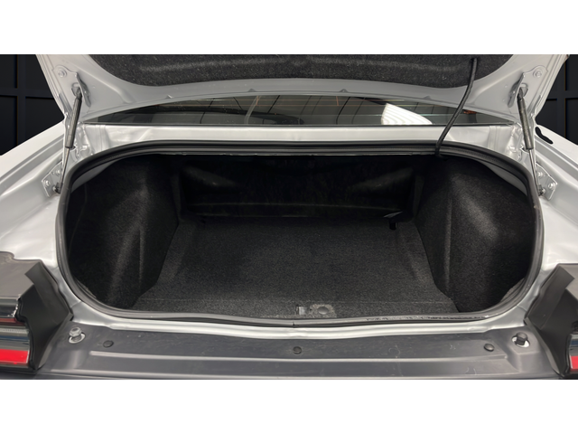 Used 2019 Triple Nickel Clearcoat Dodge SRT Hellcat Redeye image 23