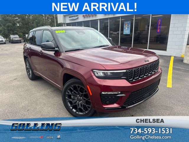 Velvet Red Pearlcoat 2025 Jeep Grand Cherokee SUV / Crossover Four-Wheel Drive 8-Speed Automatic