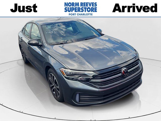 Platinum Gray Metallic 2023 Volkswagen Jetta Sedan Front-Wheel Drive 8-Speed Automatic