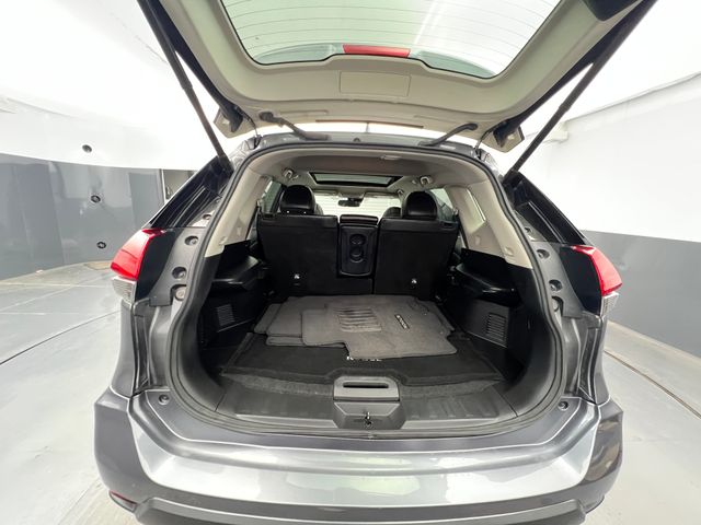 2017 Gun Metallic Nissan Rogue SL FWD SUV