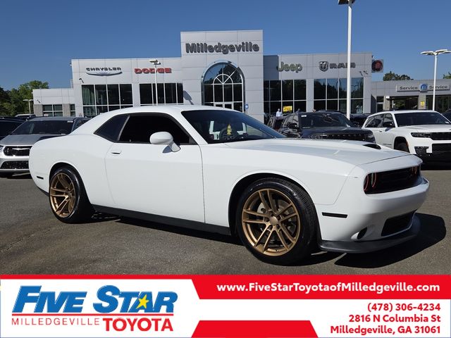 2022 Dodge Challenger R/T's photo