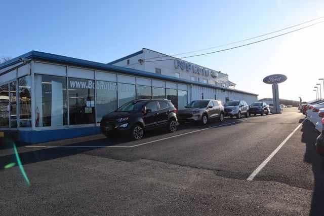 2023 Volkswagen Tiguan 2.0T SE R-Line Black Silver at Spitzer Acura