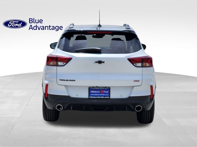 2021 Iridescent Pearl Tricoat Chevrolet TrailBlazer RS FWD SUV
