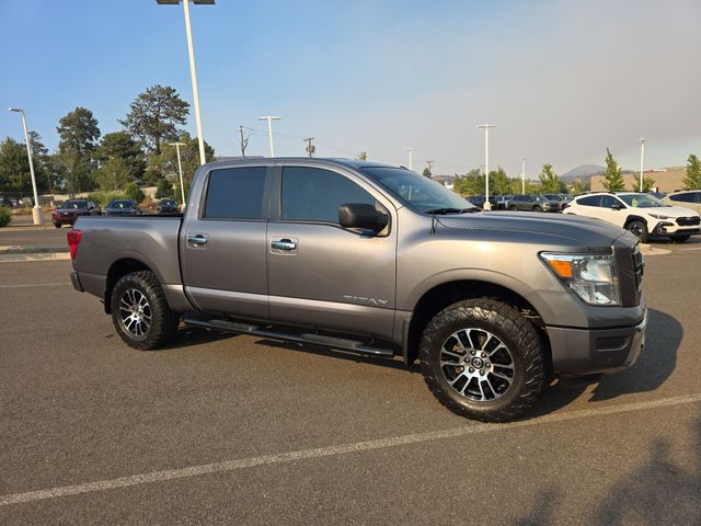 2021 Nissan Titan SV