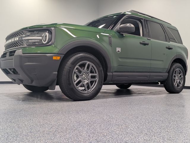 Used 2025 Green Ford Big Bend image 4