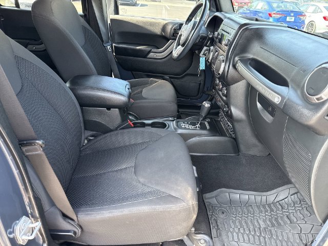 Used 2017 Jeep Wrangler SUV