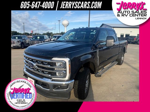Agate Black Metallic 2025 Ford F-350 Super Duty Pickup Truck Four-Wheel Drive Automatic