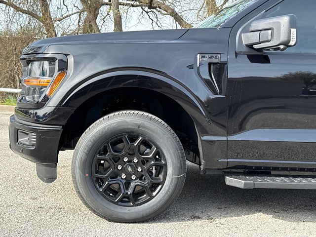 New 2026 Black Ford XLT image 4