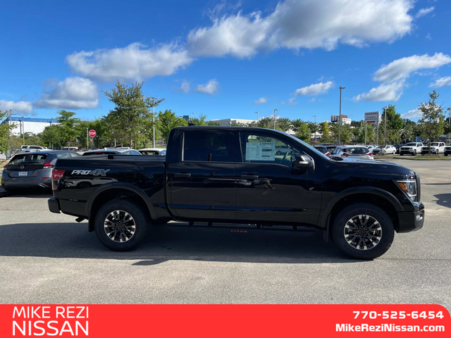 2024 Nissan Titan PRO-4X 2