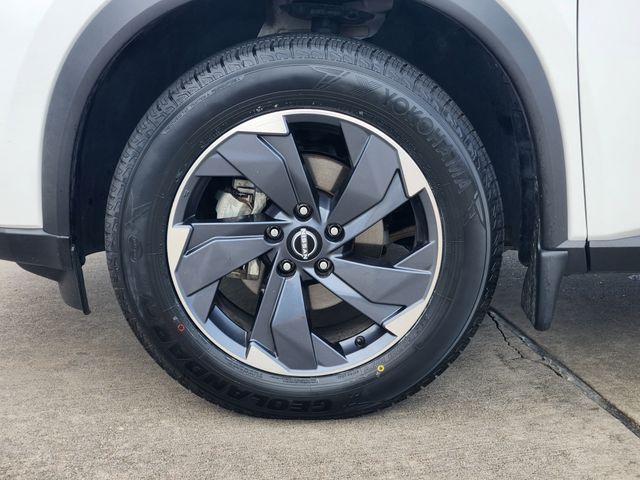 2024 Nissan Rogue SV White at Central Houston Nissan