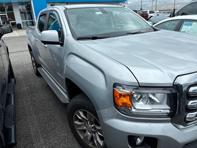 Quicksilver Metallic 2017 GMC Canyon Pickup Truck Four-Wheel Drive 8-Speed Automatic