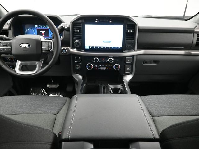 2025 Ford F-150 XLT - Photo 14