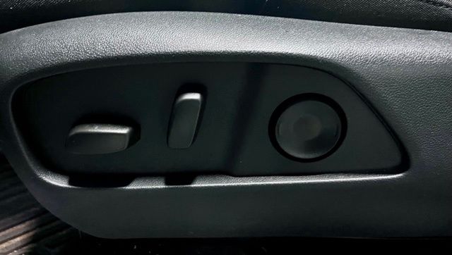 Used 2026 Silver GMC AT4 image 20