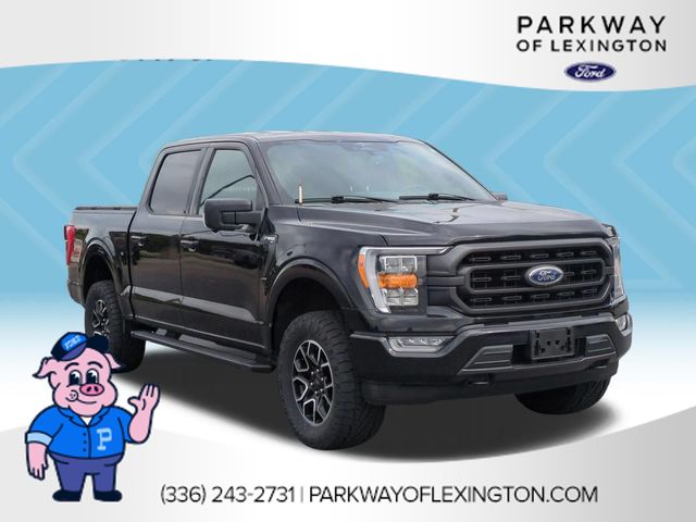 Used 2023 Agate Black Metallic Ford XLT image 7