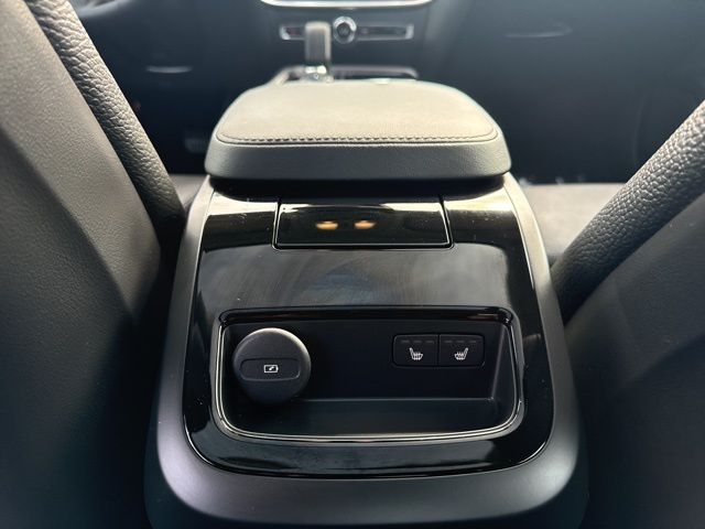2024 Volvo S60 Recharge Ultimate photo 9
