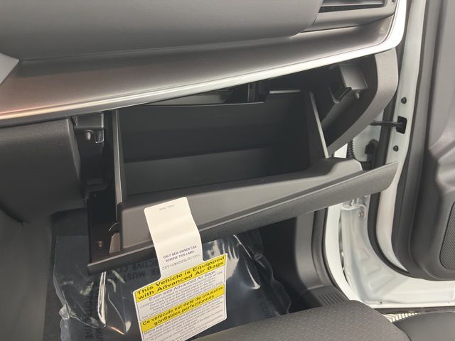 2025 Everest White Pearl Nissan Rogue SV FWD SUV