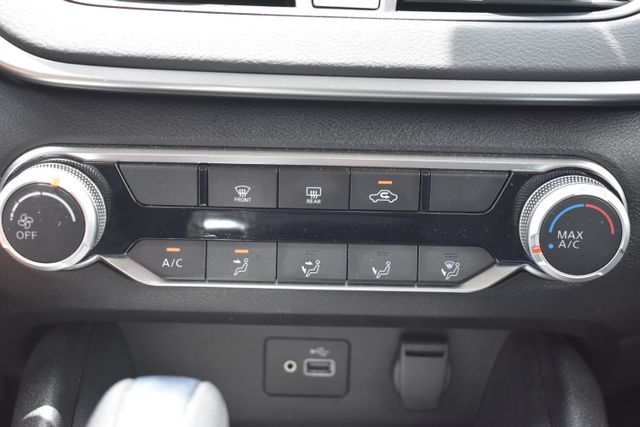 Used 2024 Nissan Altima Sedan