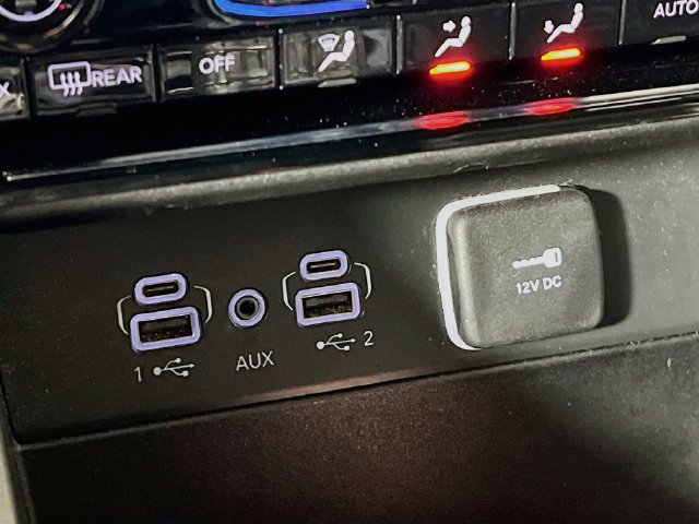 Used 2024 White Jeep 4xe image 21