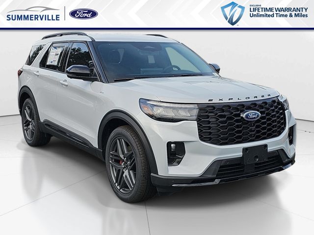 Space White Metallic 2026 Ford Explorer SUV / Crossover Rear-Wheel Drive Automatic
