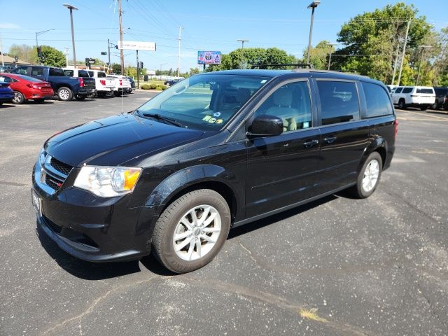 Used 2016 Brilliant Black Crystal Pearlcoat Dodge SXT image 6