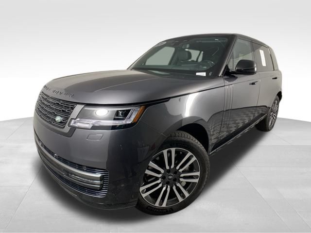 2024 Land Rover Range Rover SE 2