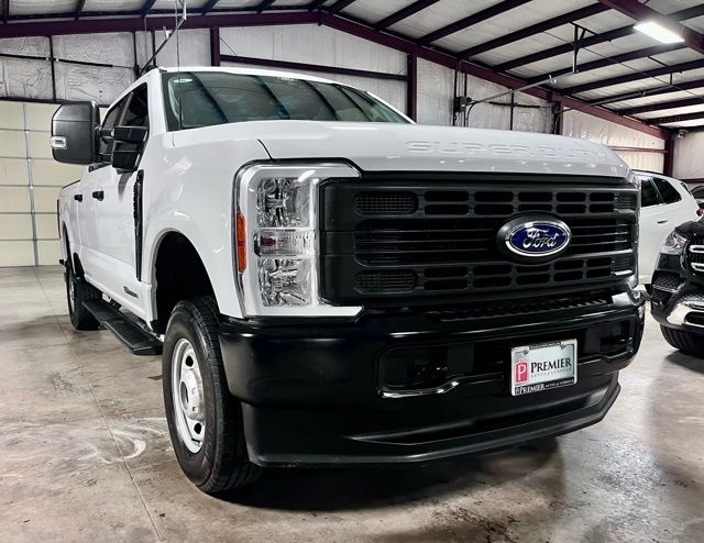 2025 Ford F-250 Super Duty XL Crew Cab 4WD