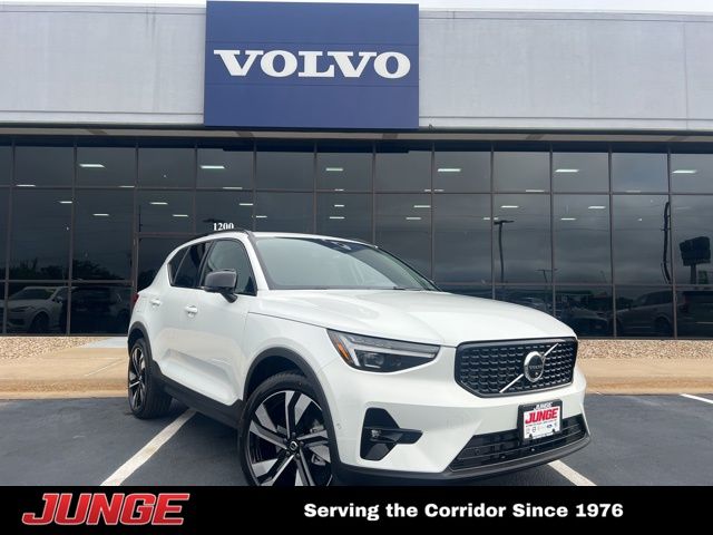 2026 Volvo XC40 B5 Ultra AWD