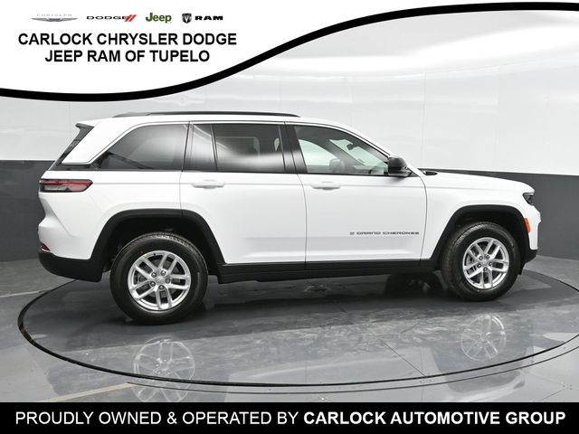 2025 Jeep Grand Cherokee Laredo 3