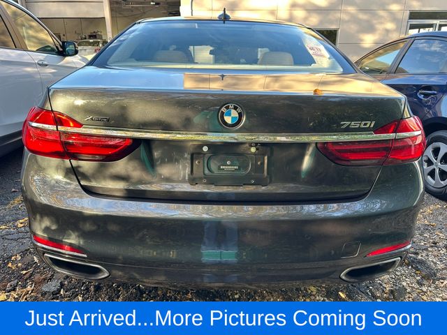 2017 BMW 7 Series 750i xDrive 8