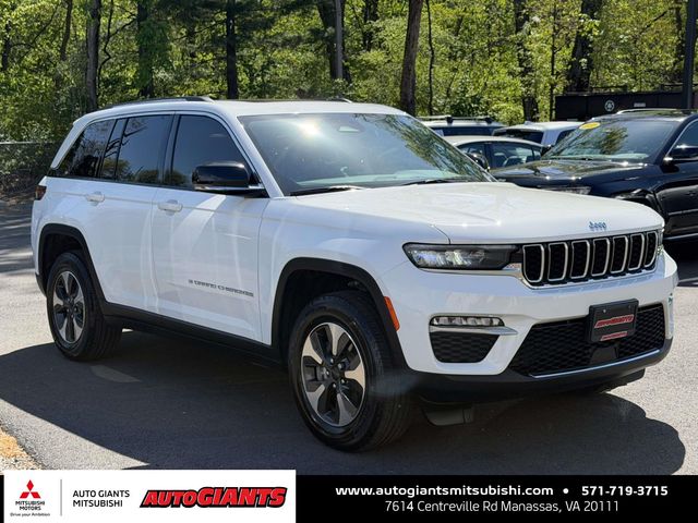 Bright White Clearcoat 2023 Jeep Grand Cherokee 4xe 4WD SUV / Crossover Four-Wheel Drive 8-Speed Automatic