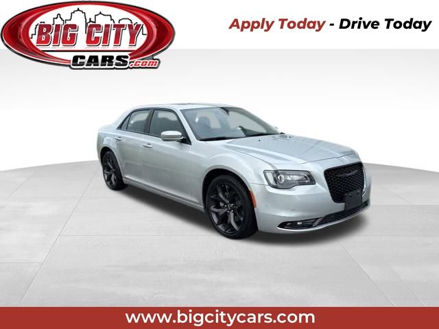 2023 Chrysler 300 S photo