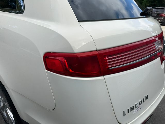 2012 Lincoln MKT EcoBoost 19